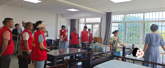图为：“福彩圆梦·福暖四季”福彩公益行活动走进张家界市儿童福利中心
