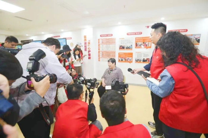 1481852585571328 1481852585571328