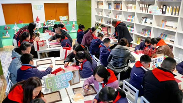 df2a0711dee5458981bda4ce180d03a9